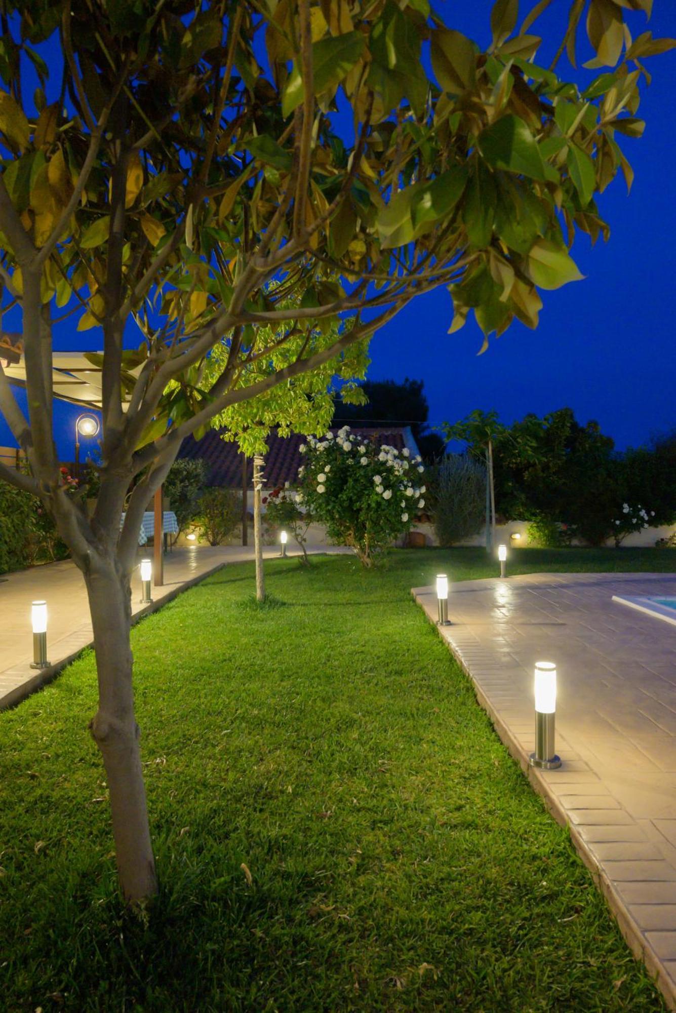 Artemis Riviera Villa Exterior foto